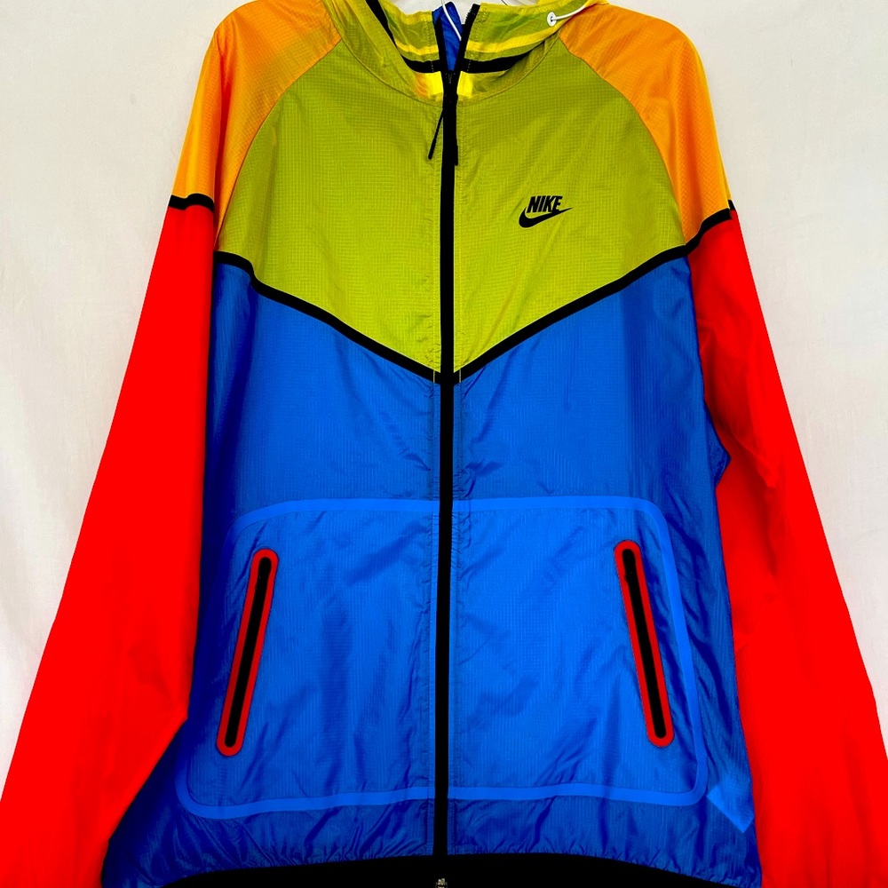 NIKE running windbreaker XXL